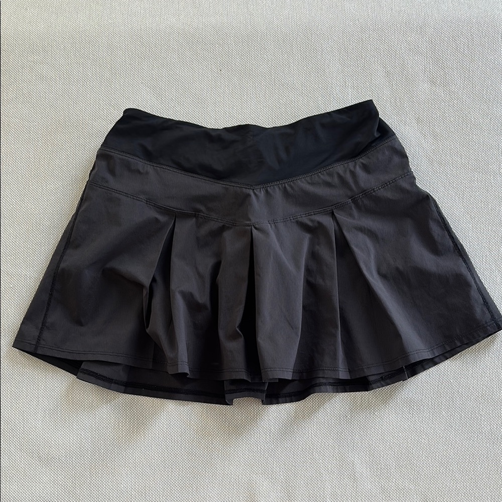Black and Gray Pleated Athletic Skirt